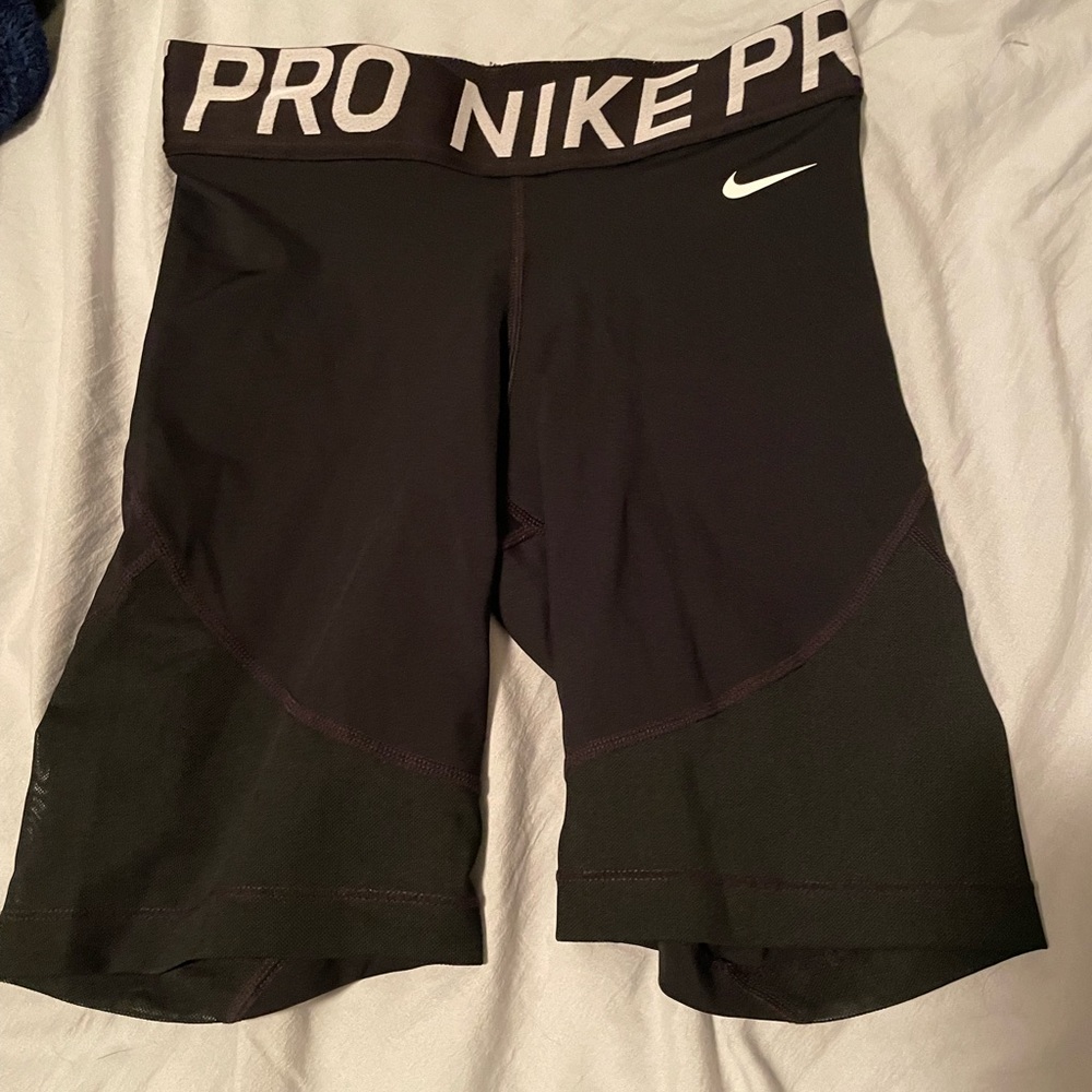 nike pro bike shorts. size small.